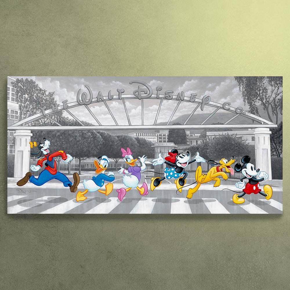 Studio Crossing Disney (Art Print)