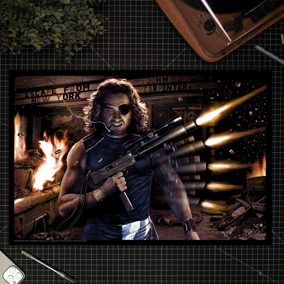 Escape From New York Snake Plissken (Movie Poster)